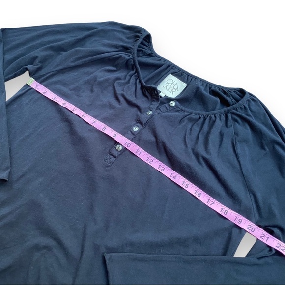 CHASER Bell Sleeve Shirred Henley in Black | Size Large - Picture 13 of 15